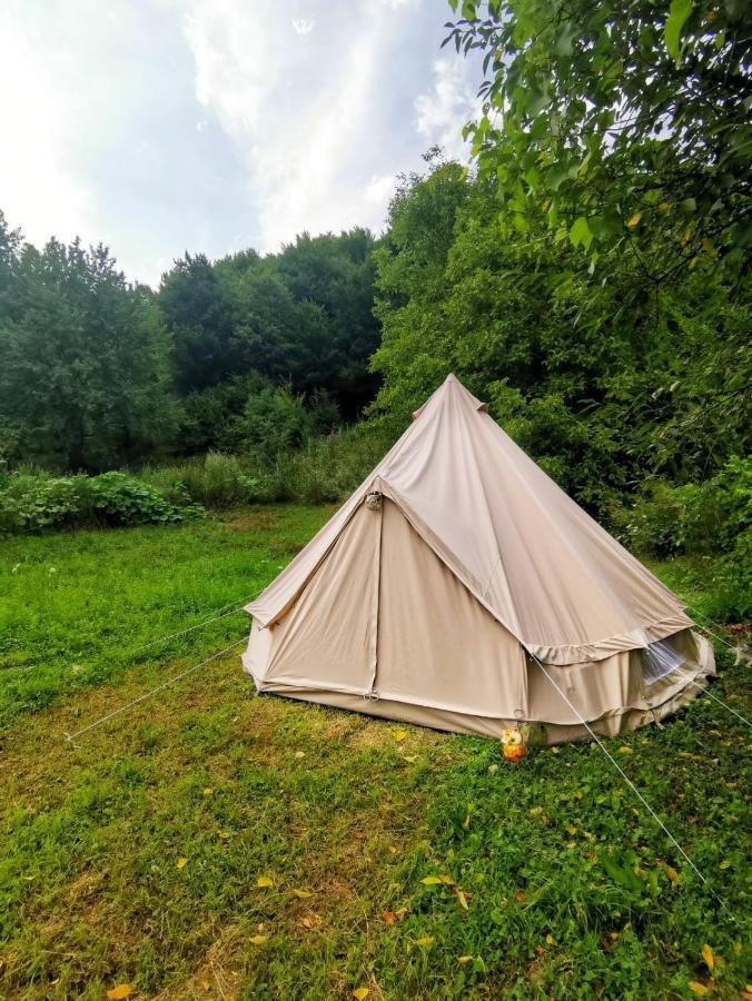 Luna Rock Glamping Brezoi - Blue Scai Bagian luar foto