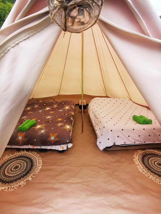 Luna Rock Glamping Brezoi - Blue Scai Bagian luar foto